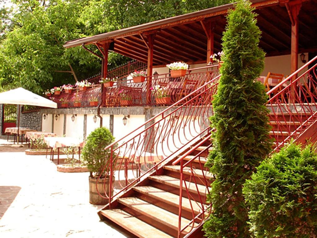 Hotel Restaurant Vodenitsata Berkowica Zewnętrze zdjęcie