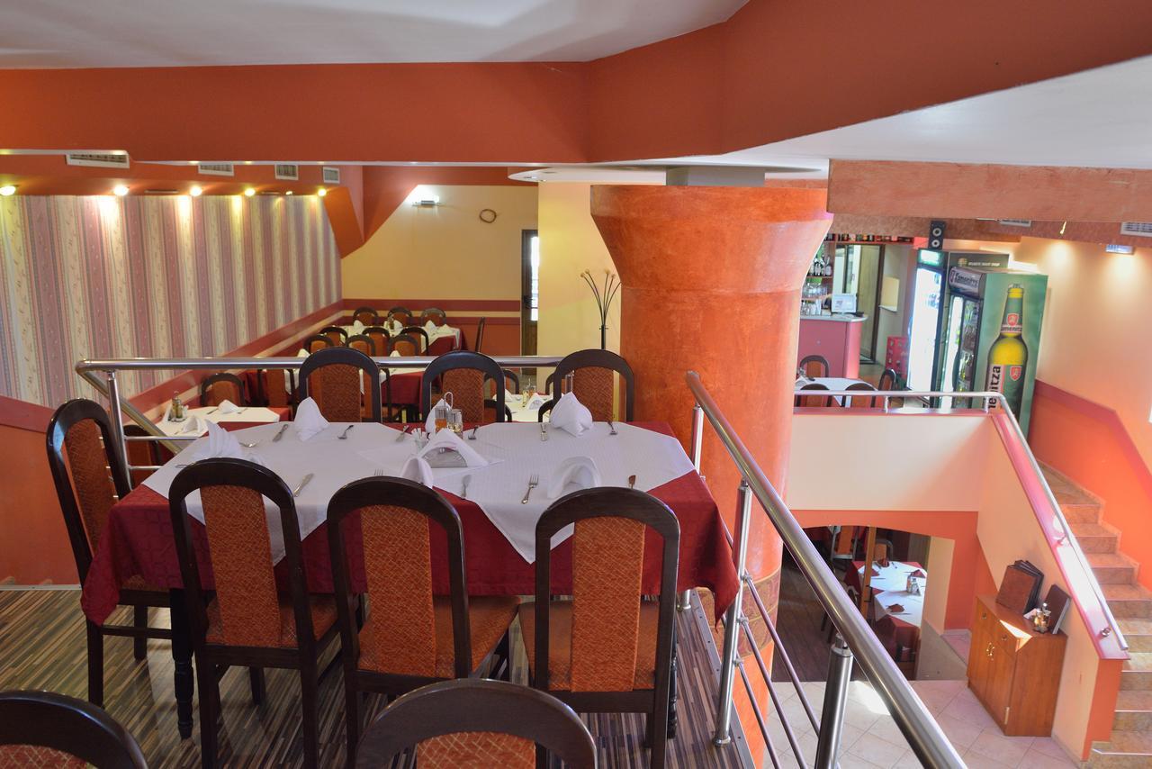 Hotel Restaurant Vodenitsata Berkowica Zewnętrze zdjęcie